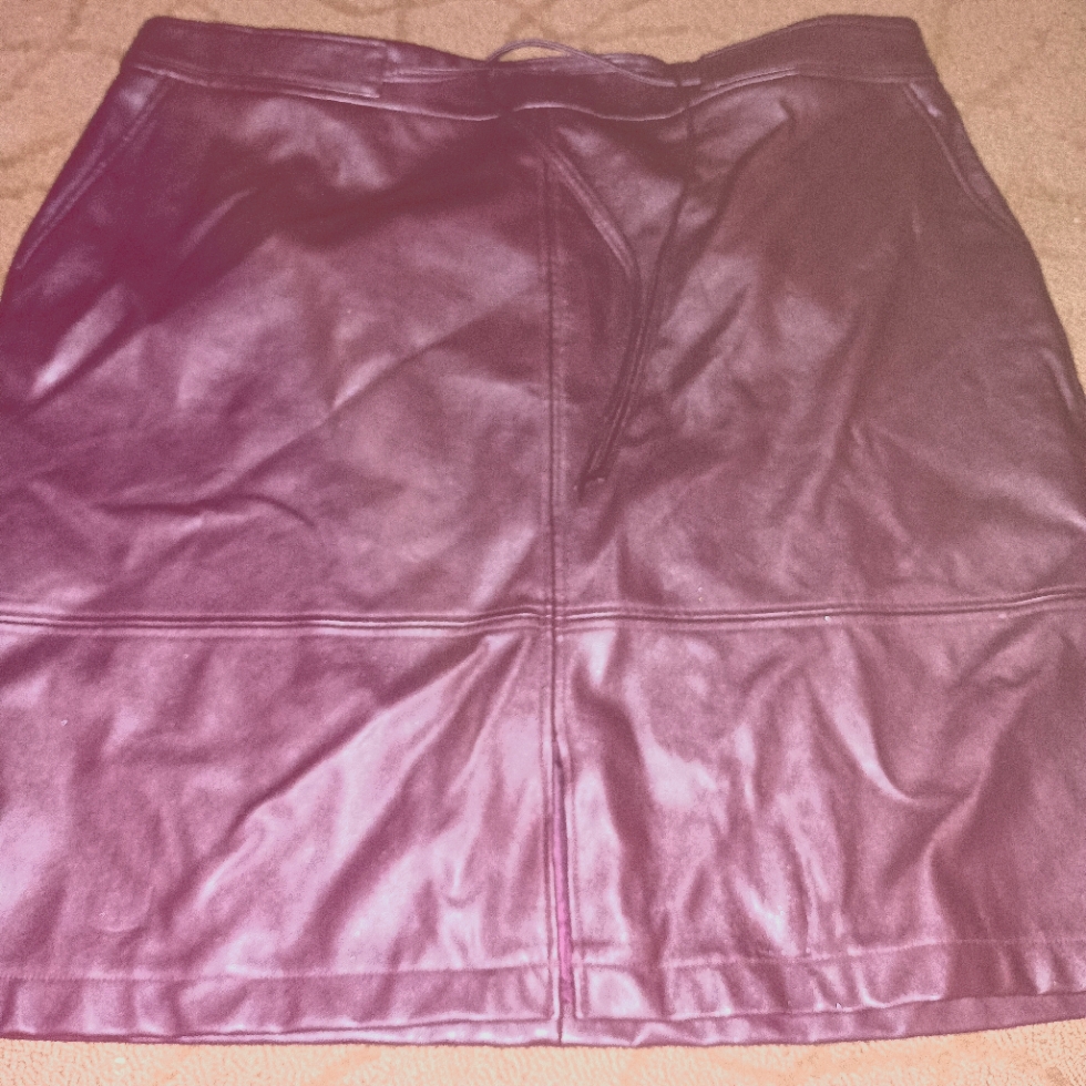 Liz Claiborne Ladies Fall Winter Women's 20w 20 W Leather Like Skirt Beautiful